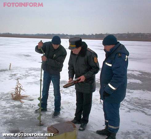  На Кіровоградщиніі тривають рейди у місцях масової риболовлі (фото)