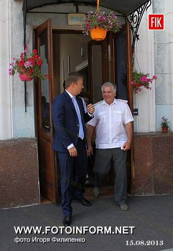 Кировоград: на железнодорожном вокзале появился новый зал ожидания (фоторепортаж)