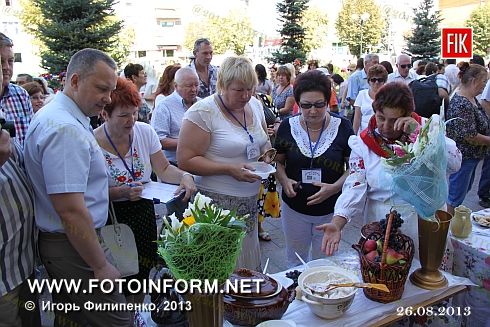 Кировоград: фестиваль вареников (фоторепортаж)