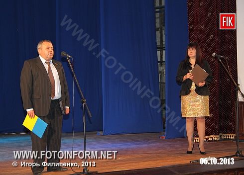 Кировоград: торжественные проводы в армию (фоторепортаж)