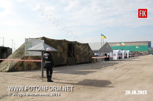 Кіровоград: масштабні навчання з протидії загрозам осінньо-зимового періоду (фоторепортаж)