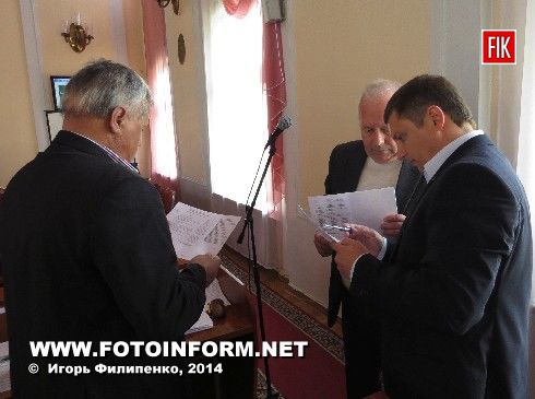 Кировоград: вчерашняя сессия горсовета в фотографиях 