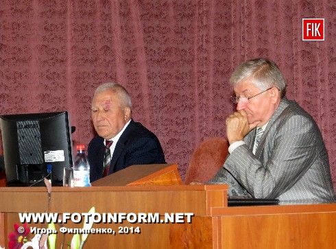 Кировоград: вчерашняя сессия горсовета в фотографиях 