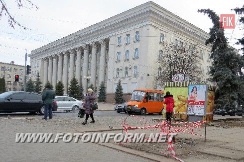 Іван Марковський: ті, хто намагалися незаконно встановити рекламний засіб у Центральному сквері, самостійно його і приберуть