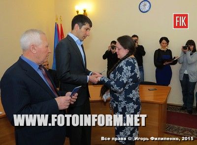 Сьогодні, 12 березня, ще дві кіровоградських родини загиблих у антитерористичній операції на Сході Україні військовослужбовців отримали житло. 