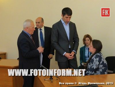 Сьогодні, 12 березня, ще дві кіровоградських родини загиблих у антитерористичній операції на Сході Україні військовослужбовців отримали житло. 
