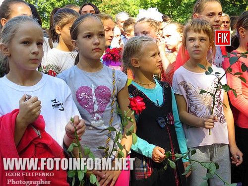 Сегодня в Ковалевском парке прошли праздничные мероприятия в честь Дня физической культуры и спорта.