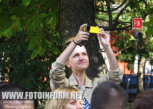 Сегодня в Ковалевском парке прошли праздничные мероприятия в честь Дня физической культуры и спорта.