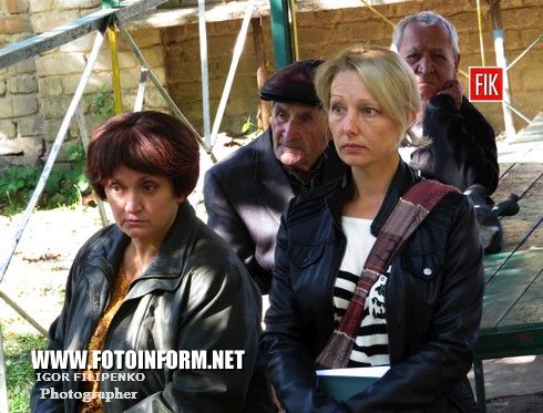 Сегодня, 3 октября, секретарь Кировоградского городского совета Иван Марковский встретился с жителями двух домов по улице Куропятникова, 50.