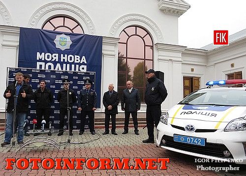 Более сотни кировоградцев уже записалось в полицию (видео)