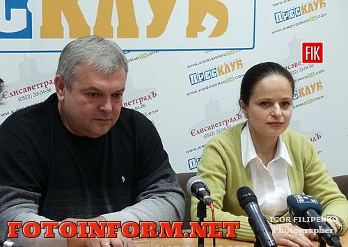 Наблюдается очень низкая явка избирателей на выборы. Об этом было сообщено во время четвертой информационной сессии в рамках Марафона в День выборов, которая состоялась сегодня, 25 октября, в Кировоградском пресс-клубе.