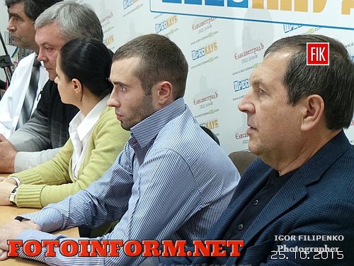 Наблюдается очень низкая явка избирателей на выборы. Об этом было сообщено во время четвертой информационной сессии в рамках Марафона в День выборов, которая состоялась сегодня, 25 октября, в Кировоградском пресс-клубе.