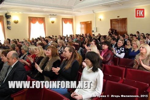 Сегодня, 6 марта, в Кировоградском городском совете прошли торжества по случаю Международного женского дня 8 Марта, сообщает FOTOINFORM.NET