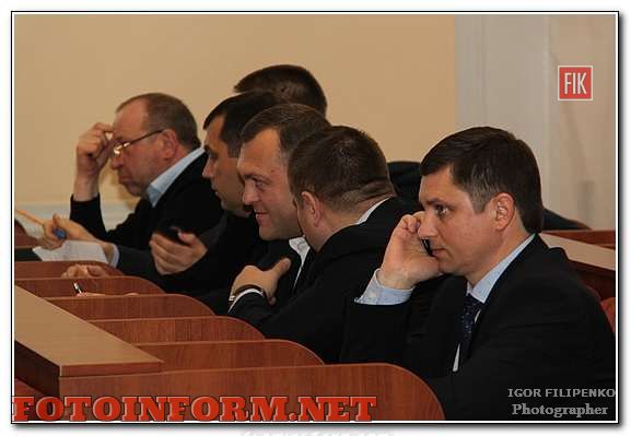 Сегодня в Кировоградском городском совете состоялось первое заседание депутатов седьмого созыва.