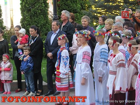 В Кировограде состоялся предпраздничный флешмоб , кировоградские новости, фото игоря филипенко