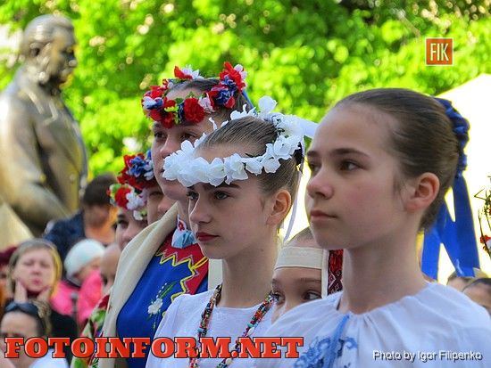 В Кировограде состоялся предпраздничный флешмоб , кировоградские новости, фото игоря филипенко