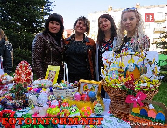 Кировоградцы собрали «Пасхальные корзины» воинам АТО, кировоградские новости, кировоград, пасха 2016, фото игоря филипенко, Андрей Райкович, мэр Кировограда