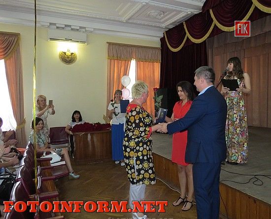 Сегодня накануне профессионального праздника – Дня работников торговли в городском совете состоялись торжества.