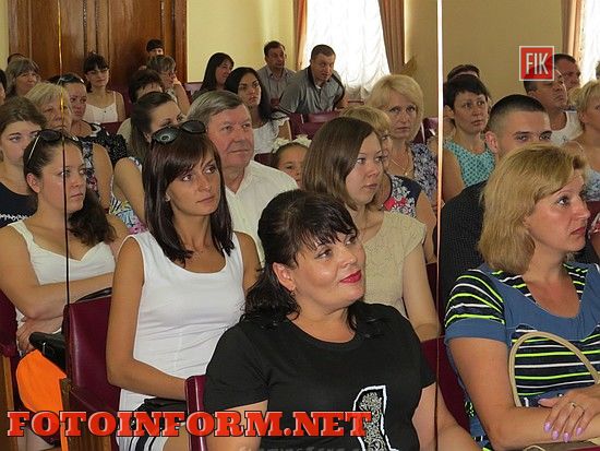 Сегодня накануне профессионального праздника – Дня работников торговли в городском совете состоялись торжества.