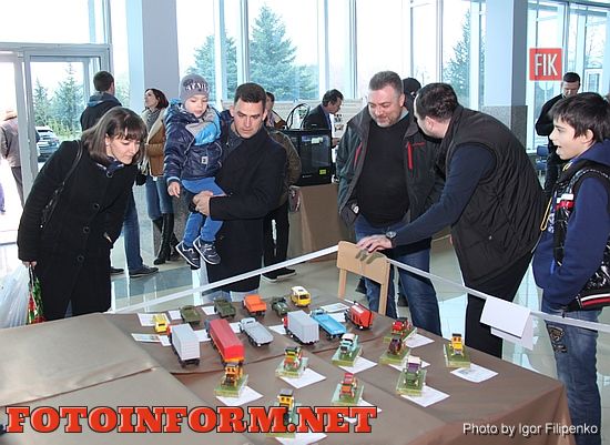 Кировоград: в аэропорт привезли военную технику со всей Украины , Мосин, Штутман, Костенко, Аэропорт кировоград, УГРА, фото Игоря филипенко