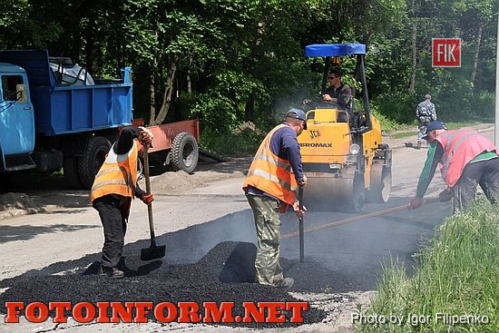 В Кировограде на Балашовке начали ремонтировать дороги (фоторепортаж), Александр Мосин и депутат от округа Дмитрий Терзов, фото Игоря Филипенко