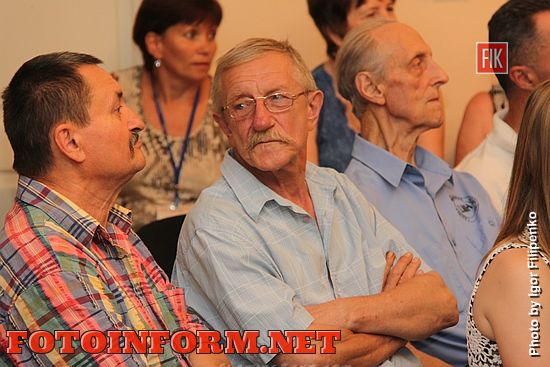 В Кировоградском областном художественном музее открылась юбилейная выставка художника из нашей области, тонкого лирика и философа Феликса Полонского, под названием «Мастер лирического мотива».