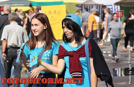 Кропивницкий: в центре города состоялась предпраздничная ярмарка (фоторепортаж)