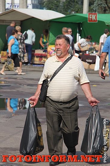 Кропивницкий: в центре города состоялась предпраздничная ярмарка (фоторепортаж)