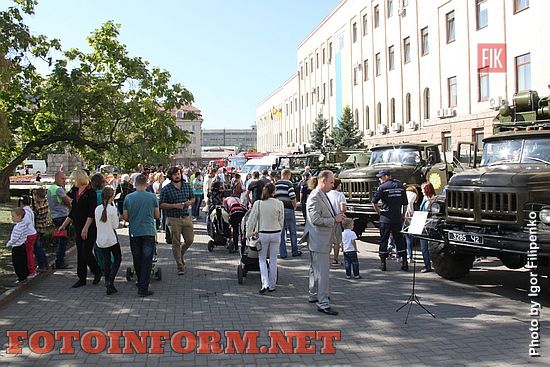 Кропивницкий: горожане торжественно отпраздновали День города (фоторепортаж)