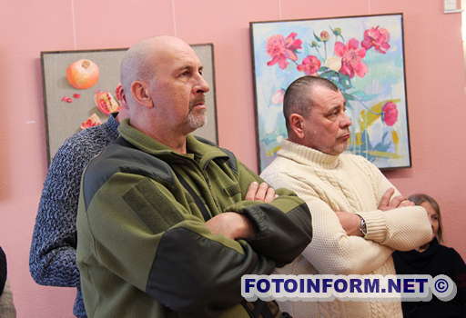 «Медитація для Кіборга»: у Кропивницькому відкрилася виставка Неллі Кірман