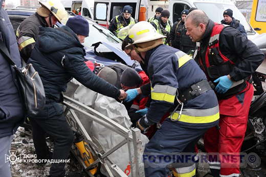 22 січня о 14:56 до Служби порятунку надійшло повідомлення про потребу у залученні рятувальників до ліквідації наслідків дорожньо-транспортної пригоди за участі двох легкових автомобілів
