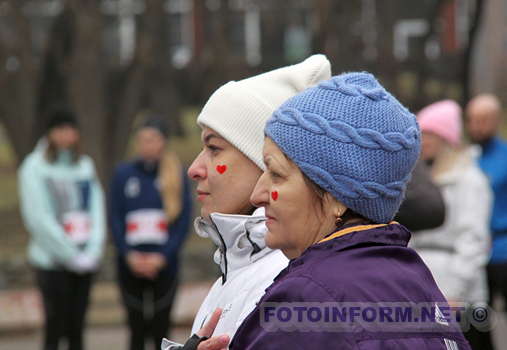 У Кропивницькому відбувся благодійний «Забіг закоханих у біг» (відео)