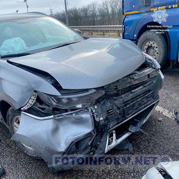 Аварія поблизу Кропивницького: водій Mercedes виїхав на зустрічну смугу в стані сп'яніння (фото)