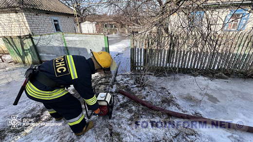 На Кіровоградщині рятувальники продовжують ліквідовувати наслідки підтоплень (фото)