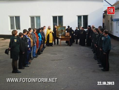 Кіровоградщина: пенітенціарії області приклались до мощей 12 святих православних воїнів (ФОТО)
