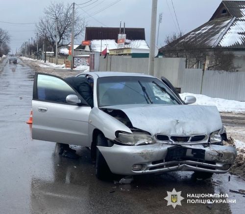 На Кіровоградщині зіткнулися дві автівки, є постраждалі (ФОТО)