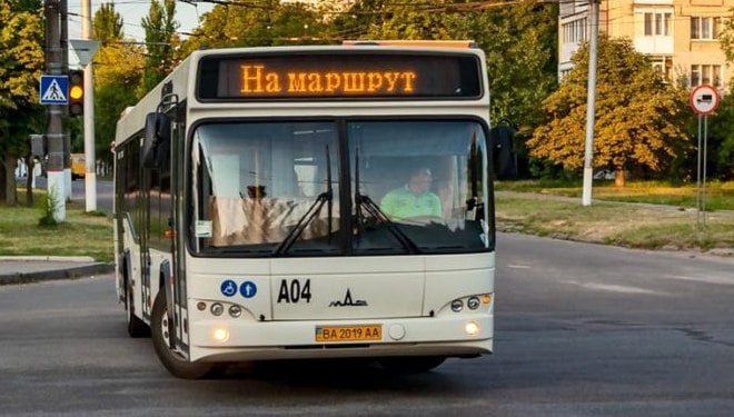 Автобус КП Електротранс на вулиці міста Кропивницький, новий маршрут номер 125 Салганні піски — Лісопаркова.