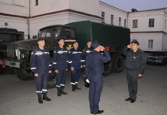 27 вересня особовий склад групи піротехнічних робіт аварійно-рятувального загону спеціального призначення Управління ДСНС в області у складі 5 чоловіків та 2 одиниць техніки відбув з місця постійної дислокації до м. Калинівка Вінницької області для проведення робіт з ліквідації наслідків надзвичайної ситуації, пов’язаної із вибухами на території арсеналу Міністерства оборони України поблизу м. Калинівка