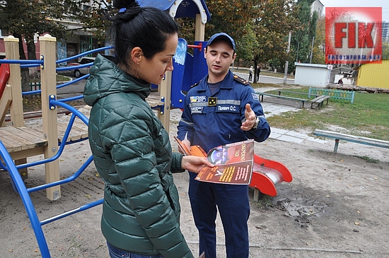 З погіршенням погодних умов та настанням холодної пори року все більше громадян вмикають електрообігрівачі в своїх домівках, а отже і зростає ймовірність виникнення пожеж у житловому секторі. 