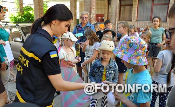  учні гімназії опановували навички виживання під час війни 