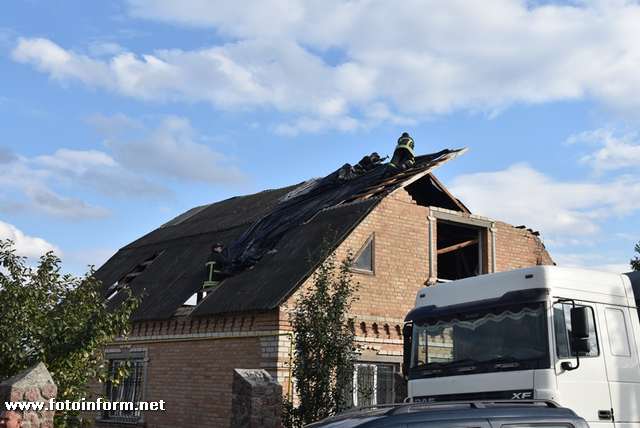 У Кропивницькому після смерчу тривають відновлювальні роботи 