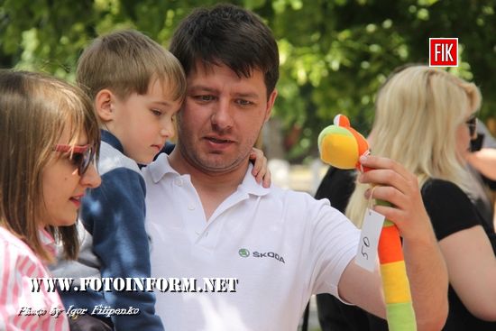 У Кропивницькому журналісти збирали гроші онкохворим дітям