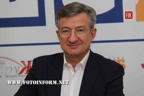 Сьогодні, 21 вересня, у Прес-клубі м. Кропивницький відбулася прес-конференція політичної партіі «ОСНОВА» з нагоди представлення керівника обласної партійної організації.