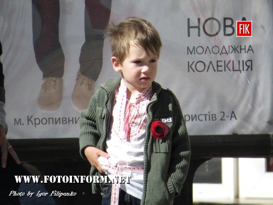 У Кропивницькому тисячі мешканців міста відсвяткували 72-у річницю Перемоги над нацизмом (фоторепортаж)