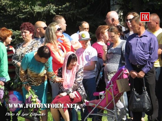 У Кропивницькому тисячі мешканців міста відсвяткували 72-у річницю Перемоги над нацизмом (фоторепортаж)