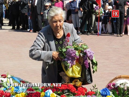 У Кропивницькому тисячі мешканців міста відсвяткували 72-у річницю Перемоги над нацизмом (фоторепортаж)
