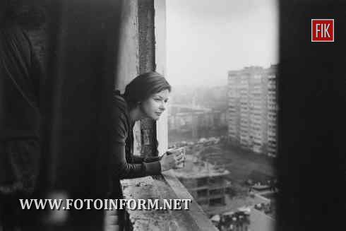 Кіровоград: фотовиставка Олександра Глядєлова «+Жінка = Життя» (фото)