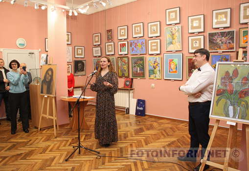 У Кропивницькому відкрили виставку Дмитра Тотка