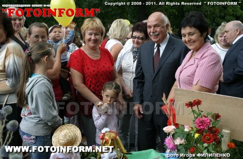 Аллея цветов в Кировограде фоторепортаж Игоря ФИЛИПЕНКО. Аллея цветов в Кировограде фоторепортаж Игоря ФИЛИПЕНКО.