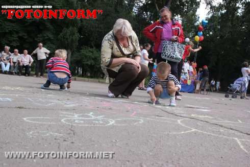 В Ковалевском парке было многолюдно (ФОТО) 